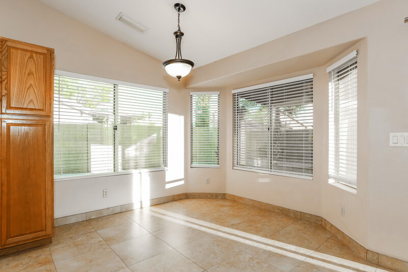 2,415/Mo, 1625 E Sheffield Ave Chandler, AZ 85225 Dining Room View