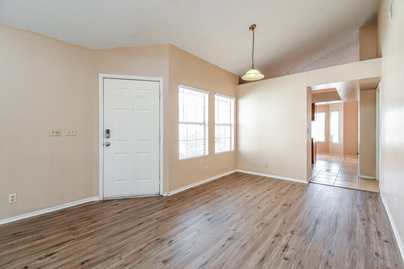 2,250/Mo, 3460 N Seneca Ct Chandler, AZ 85224 Dining Room View