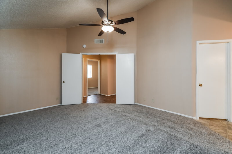 2,250/Mo, 3460 N Seneca Ct Chandler, AZ 85224 Main Bedroom View 2