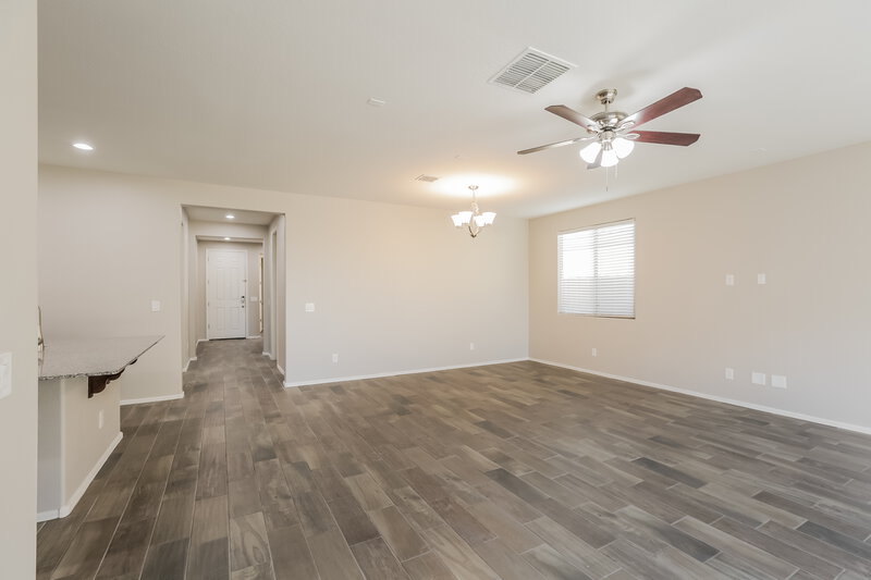 2,585/Mo, 4150 W Ardmore Rd Laveen, AZ 85339 Living Room View