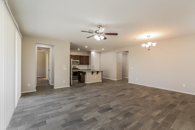 2,585/Mo, 4150 W Ardmore Rd Laveen, AZ 85339 Living Room View 2