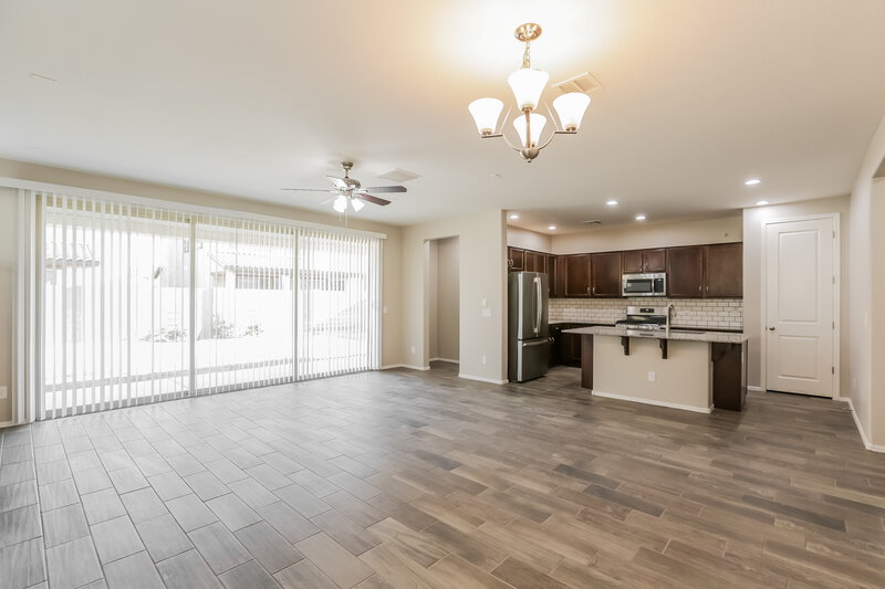 2,585/Mo, 4150 W Ardmore Rd Laveen, AZ 85339 Dining Room View 2