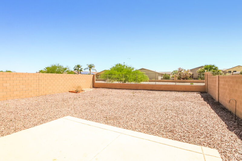 1,740/Mo, 35671 N Mirandesa Dr San Tan Valley, AZ 85143 Exterior View