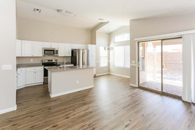 2,230/Mo, 6418 W Magnolia St Phoenix, AZ 85043 Dining Room View