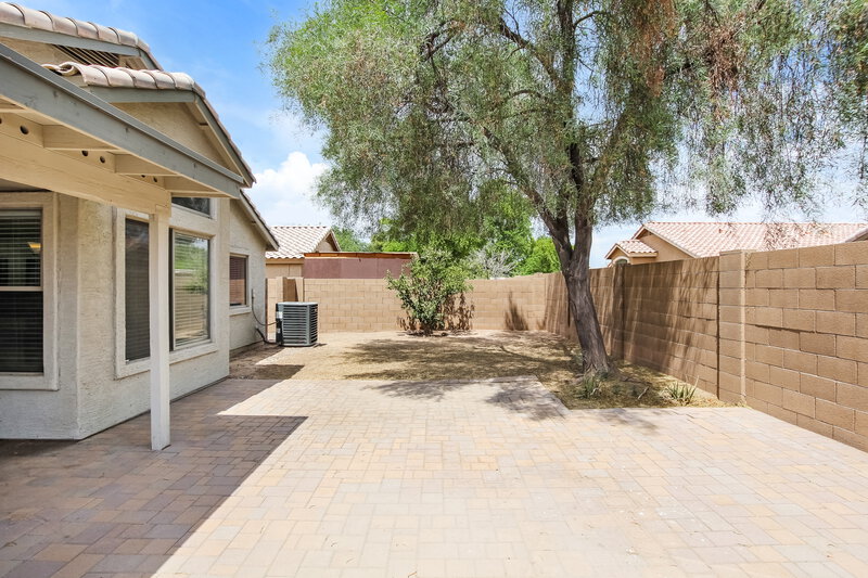 2,125/Mo, 6418 W Magnolia St Phoenix, AZ 85043 Rear View
