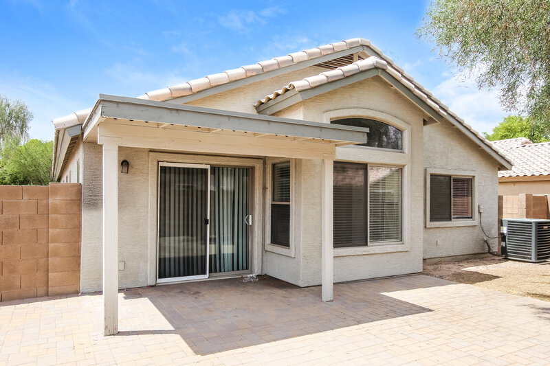2,125/Mo, 6418 W Magnolia St Phoenix, AZ 85043 Rear View 2