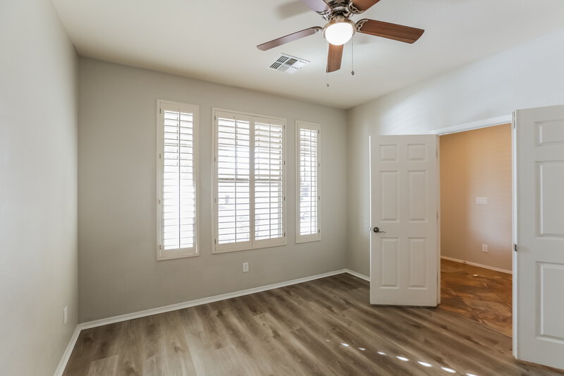 2,240/Mo, 11720 W Villa Chula Ct Sun City, AZ 85373 Office View