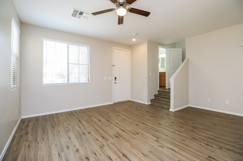 2,050/Mo, 3884 E Santa Fe Ln Gilbert, AZ 85297 Living Room View