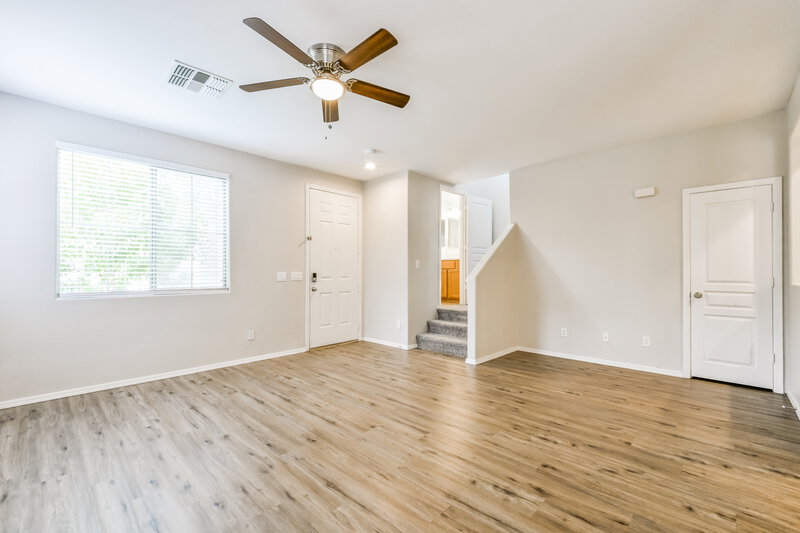 2,105/Mo, 3884 E Santa Fe Ln Gilbert, AZ 85297 Living Room View