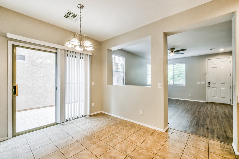 2,105/Mo, 3884 E Santa Fe Ln Gilbert, AZ 85297 Dining Room View