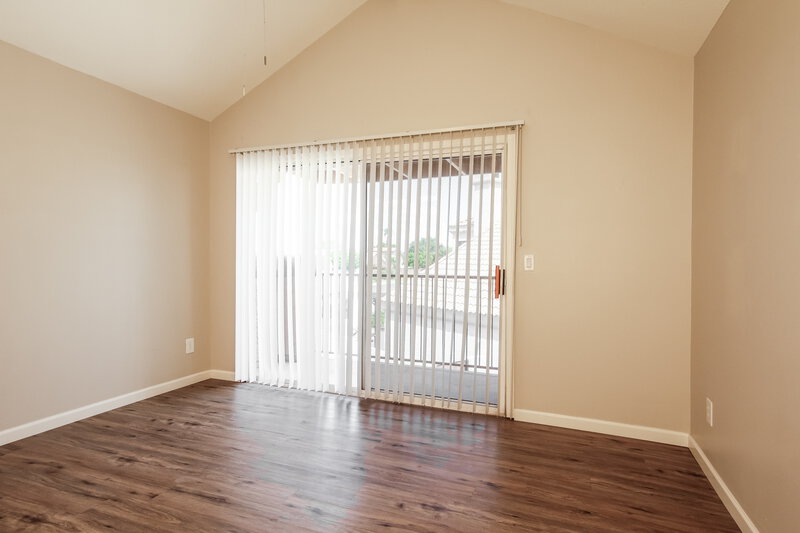 2,215/Mo, 8902 W Caribbean Ln Peoria, AZ 85381 Main Bedroom View