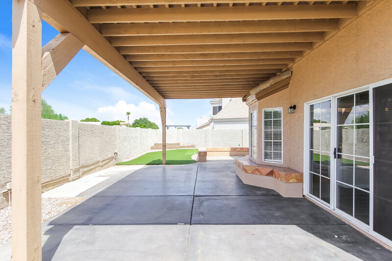 2,215/Mo, 8902 W Caribbean Ln Peoria, AZ 85381 patio View