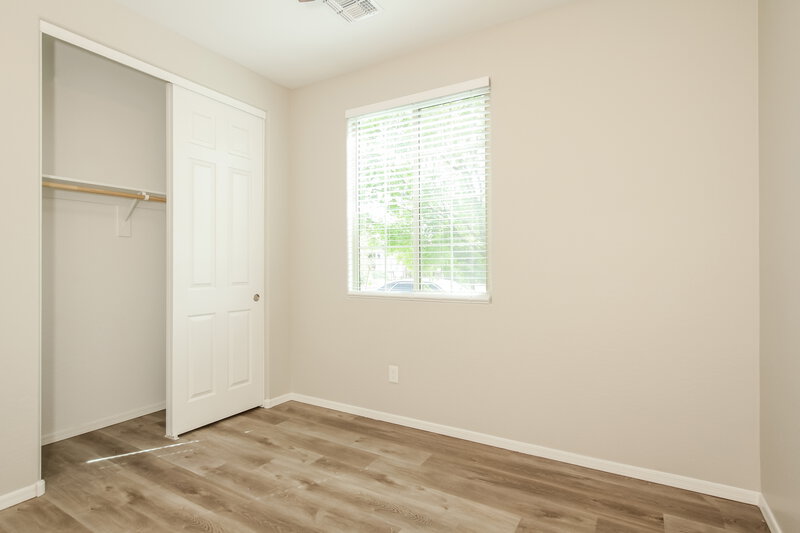 2,590/Mo, 16106 W Desert Hills Dr Surprise, AZ 85379 Bedroom View 3