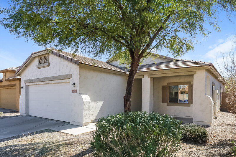 2,220/Mo, 5433 W Maldonado Rd Laveen, AZ 85339 Front View