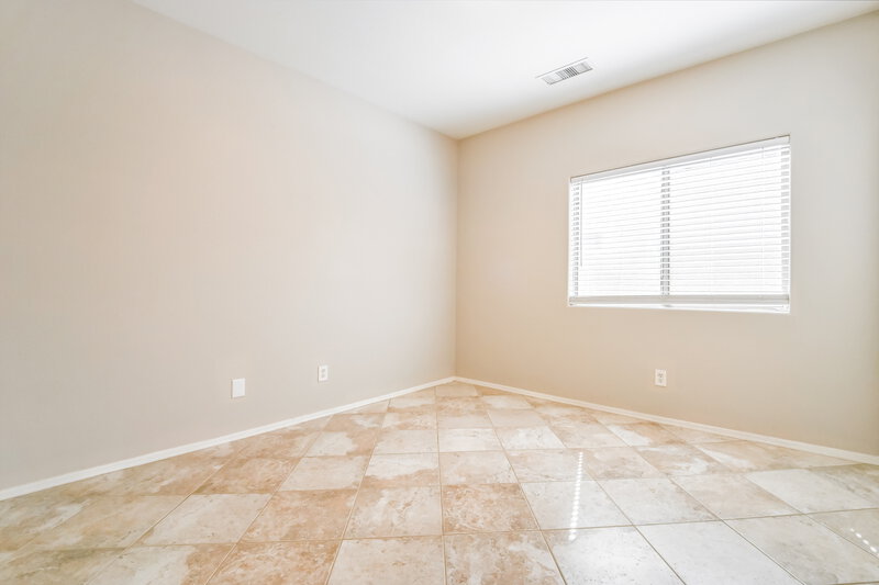 2,630/Mo, 5405 S 55th Ave Laveen, AZ 85339 Bedroom View 2
