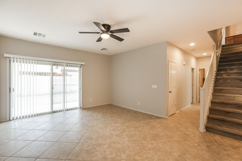 2,570/Mo, 1575 E Elgin St Gilbert, AZ 85295 Living Room View 2