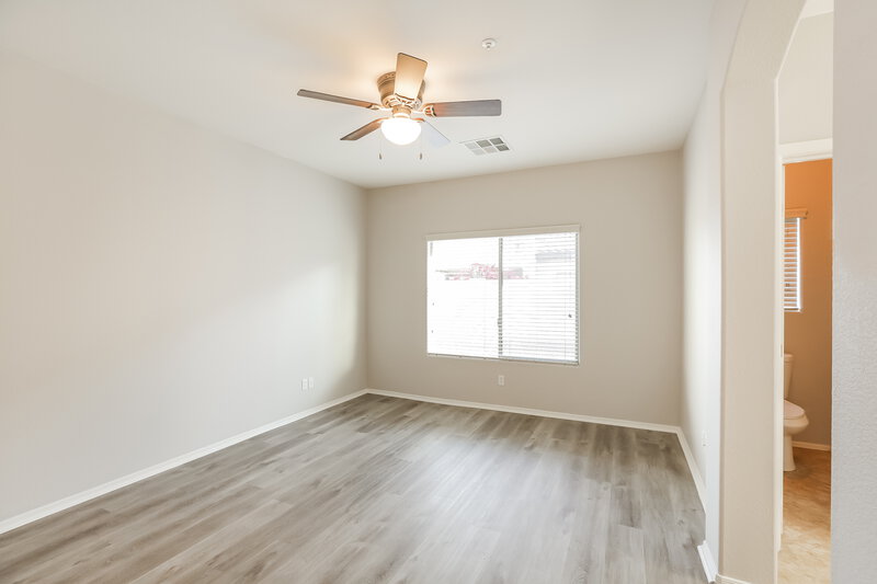 2,570/Mo, 1575 E Elgin St Gilbert, AZ 85295 Main Bedroom View