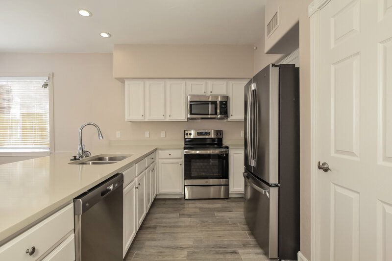 2,535/Mo, 8729 E Kiva Ave Mesa, AZ 85209 Kitchen View