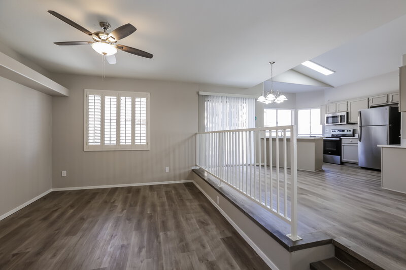 2,315/Mo, 5120 W Saragosa St Chandler, AZ 85226 Living Room View 5