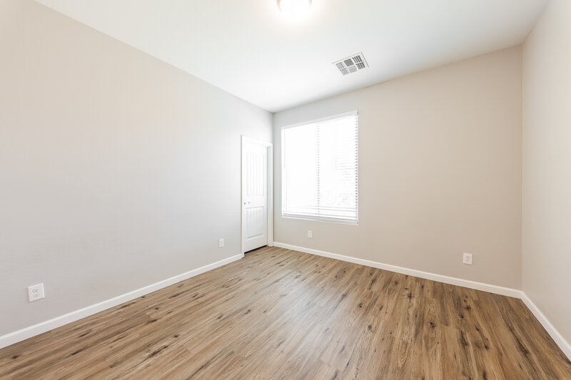 2,430/Mo, 12145 W Patrick Ln Sun City, AZ 85373 Bedroom View 3