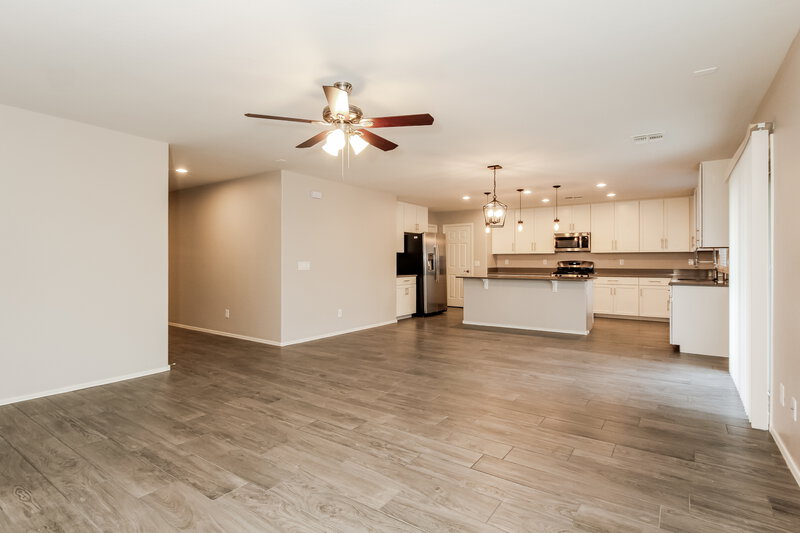 2,475/Mo, 25718 N 122nd Ave Peoria, AZ 85383 Living Room View