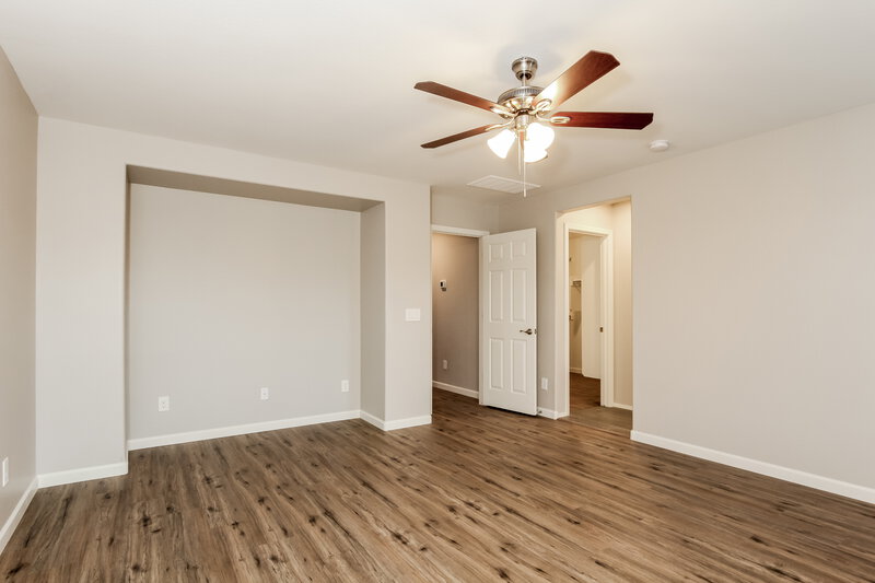 2,475/Mo, 25718 N 122nd Ave Peoria, AZ 85383 Main Bedroom View 2