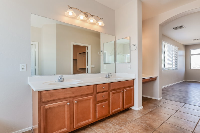 2,575/Mo, 3151 S Southwind Dr Gilbert, AZ 85295 Main Bathroom View