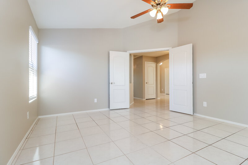 2,170/Mo, 12817 W Vernon Ave Avondale, AZ 85392 Main Bedroom View