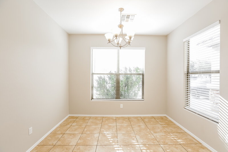 2,400/Mo, 6212 S 44th Ave Laveen, AZ 85339 Dining Room View