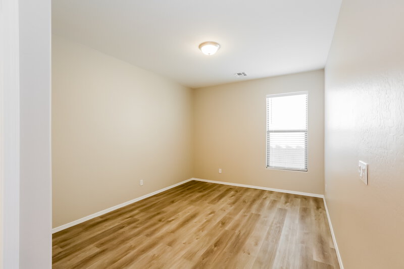 2,400/Mo, 6212 S 44th Ave Laveen, AZ 85339 Bedroom View 2