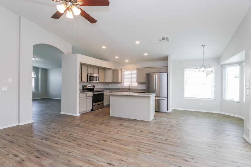 2,750/Mo, 6951 E Lomita Ave Mesa, AZ 85209 Dining Room View