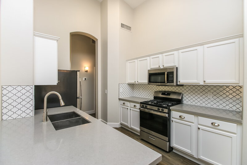 2,490/Mo, 2862 N Rowen Cir Mesa, AZ 85207 Kitchen View
