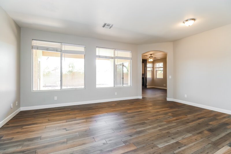 2,550/Mo, 3353 E Santa Fe Ln Gilbert, AZ 85297 Living Room View