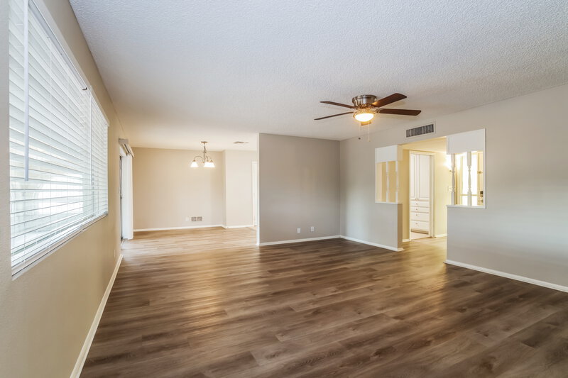 1,995/Mo, 6643 E Decatur St Mesa, AZ 85205 Living Room View 2