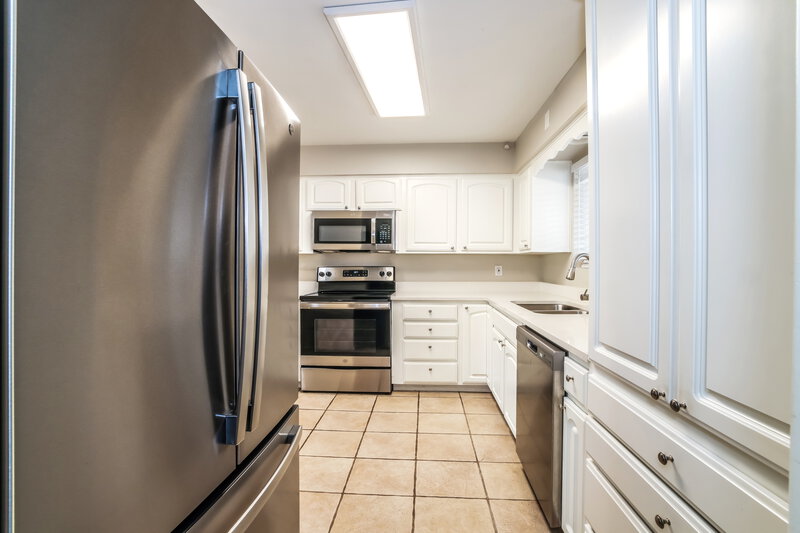 1,995/Mo, 6643 E Decatur St Mesa, AZ 85205 Kitchen View 3