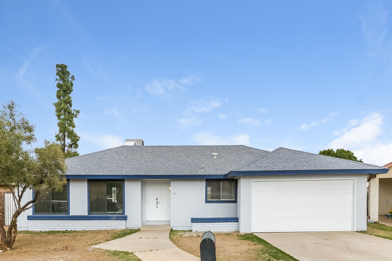 2,125/Mo, 4014 E Apollo Rd Phoenix, AZ 85042 External View