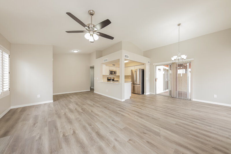 1,770/Mo, 8810 W Grovers Ave Peoria, AZ 85382 Living Room View 2