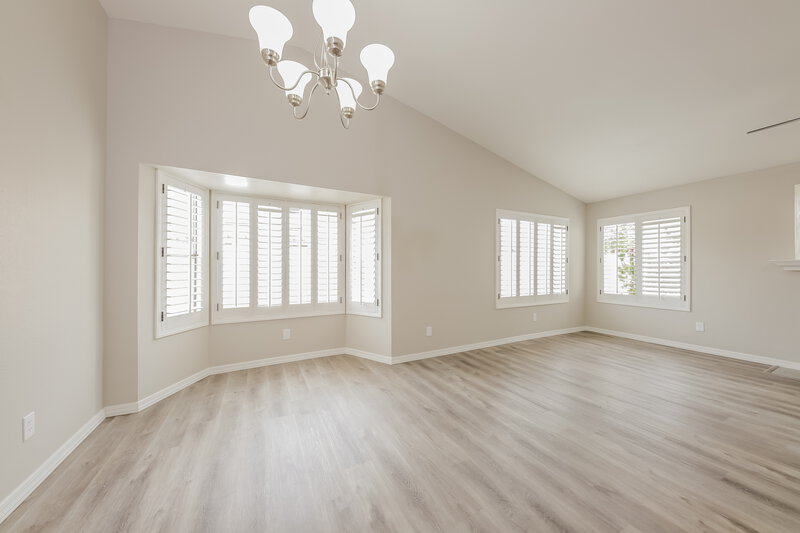 1,770/Mo, 8810 W Grovers Ave Peoria, AZ 85382 Dining Room View