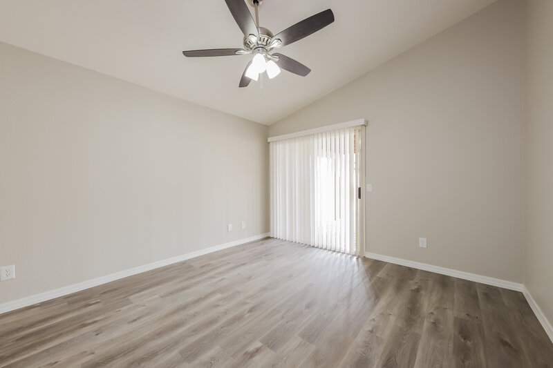 1,770/Mo, 8810 W Grovers Ave Peoria, AZ 85382 Main Bedroom View