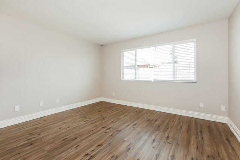 2,735/Mo, 631 W Lindner Ave Mesa, AZ 85210 Main Bedroom View