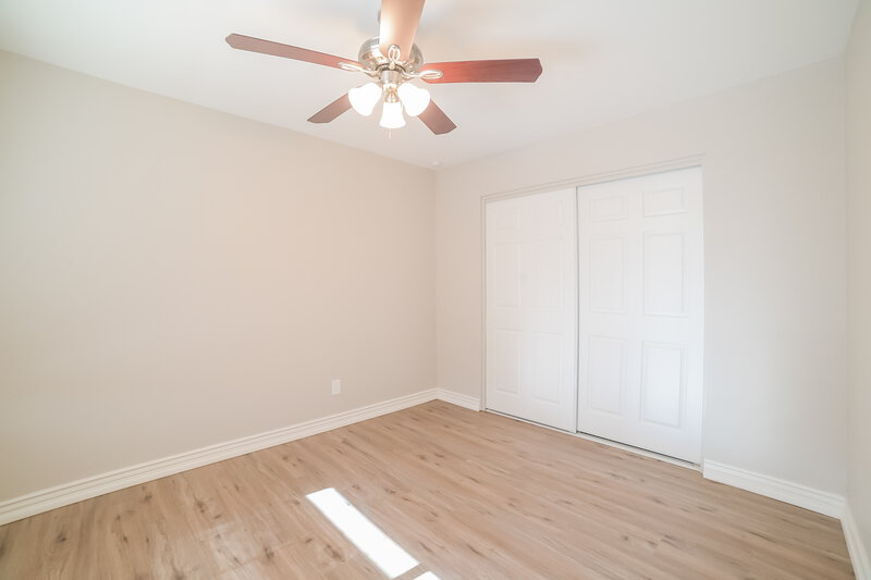 2,570/Mo, 631 W Lindner Ave Mesa, AZ 85210 Bedroom View 2