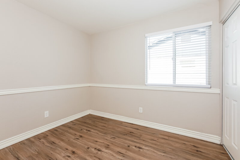 2,735/Mo, 631 W Lindner Ave Mesa, AZ 85210 Bedroom View 2