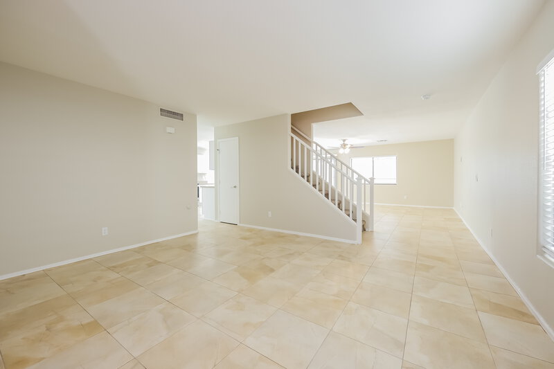 2,495/Mo, 2255 E Parkside Ln Phoenix, AZ 85024 Living Room View