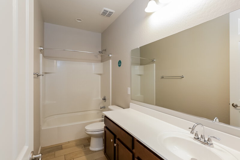2,835/Mo, 7931 E Boise St Mesa, AZ 85207 Bathroom View