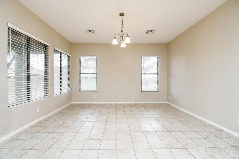 2,490/Mo, 11021 E Dover St Mesa, AZ 85207 Dining Room View