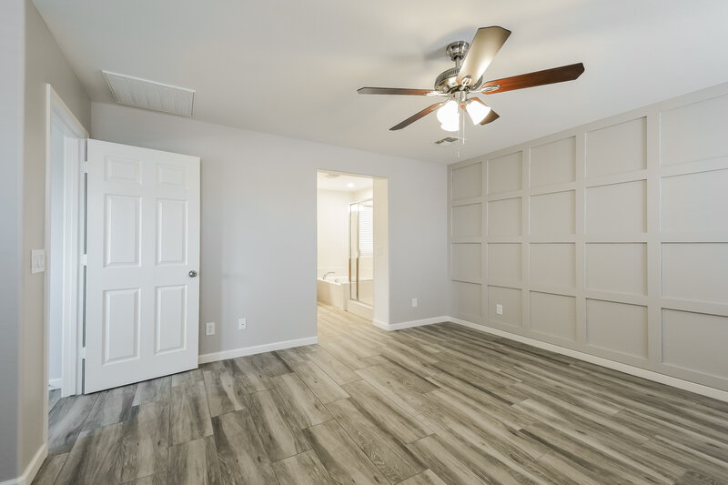 2,960/Mo, 27424 N 54th Ln Phoenix, AZ 85083 Main Bedroom View 2
