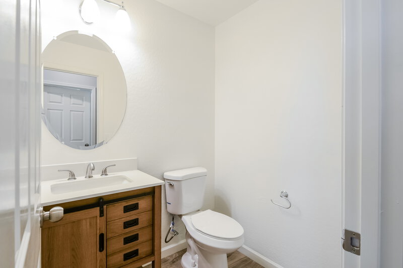 2,960/Mo, 27424 N 54th Ln Phoenix, AZ 85083 Bathroom View