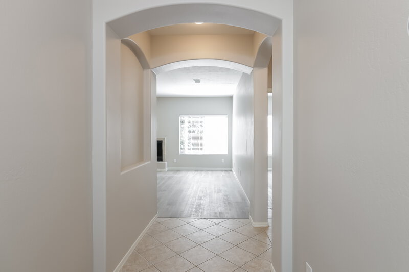 3,020/Mo, 1211 E Winter Dr Phoenix, AZ 85020 Living Room View