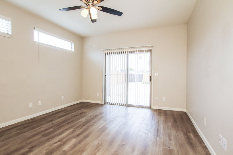 2,340/Mo, 1211 E Winter Dr Phoenix, AZ 85020 Dining Room View