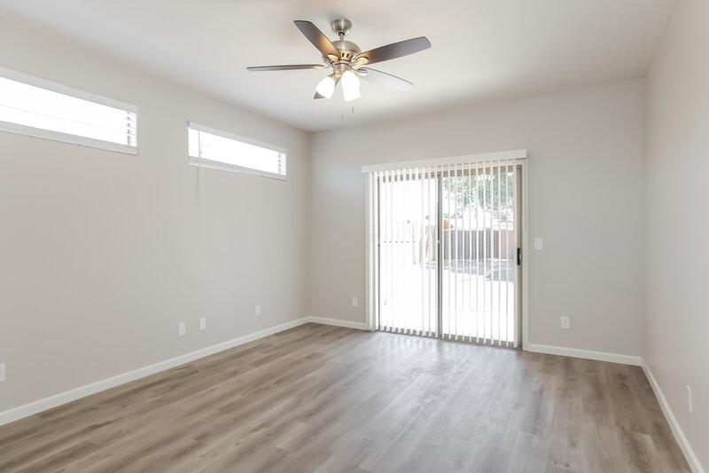 3,020/Mo, 1211 E Winter Dr Phoenix, AZ 85020 Main Bedroom View